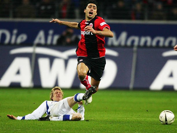 能胜任前锋 能胜任前锋