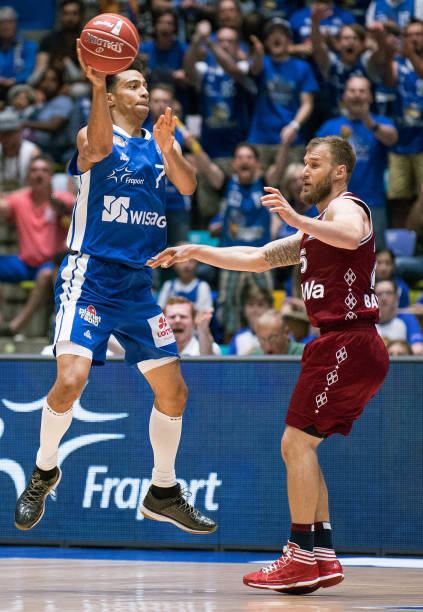 并分析威尔 并分析威尔