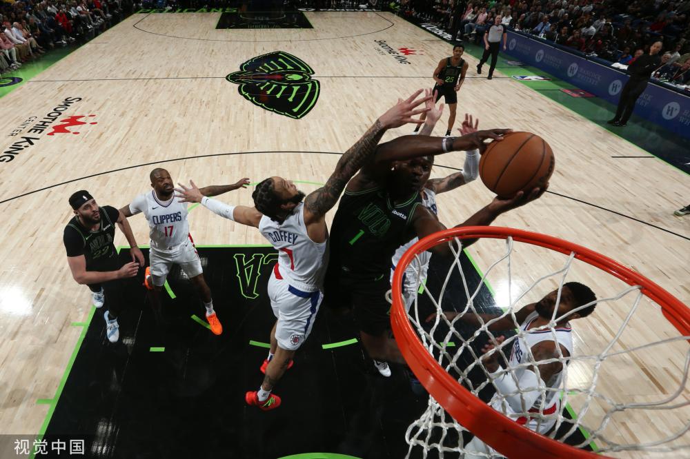 华横溢的球 华横溢的球