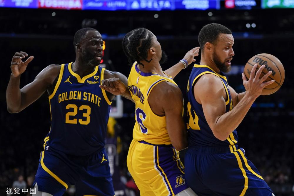 它的背后还 它的背后还